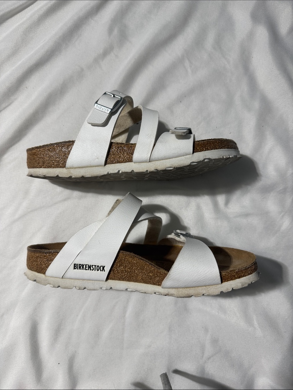 Birkenstock Yao White Birko-Flor Sandals Women’s EU35/US4-4.5 Adjustable Comfort - Picture 3 of 8
